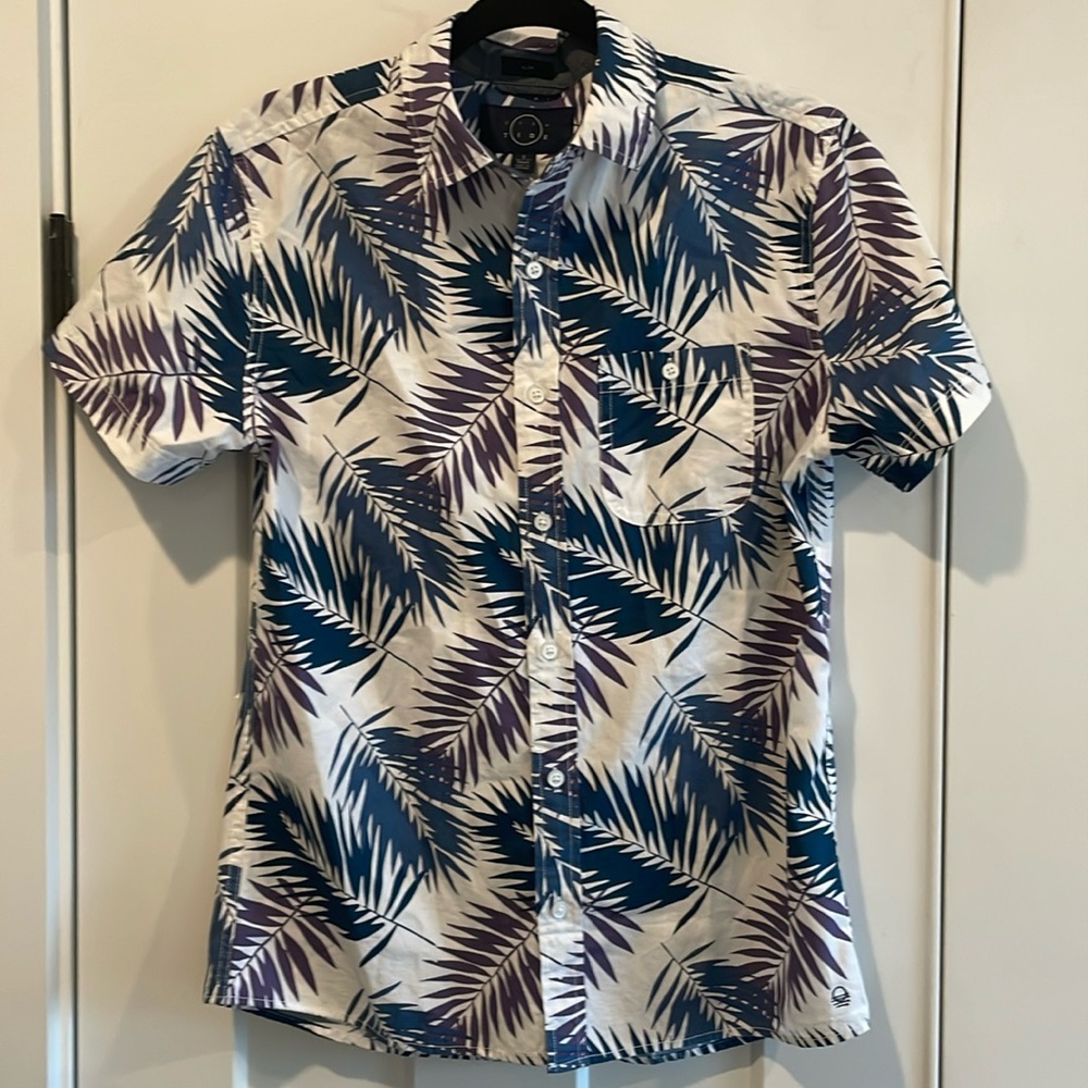 Even Tide Men’s Tropical Print Short Sleeve Button Up Shirt